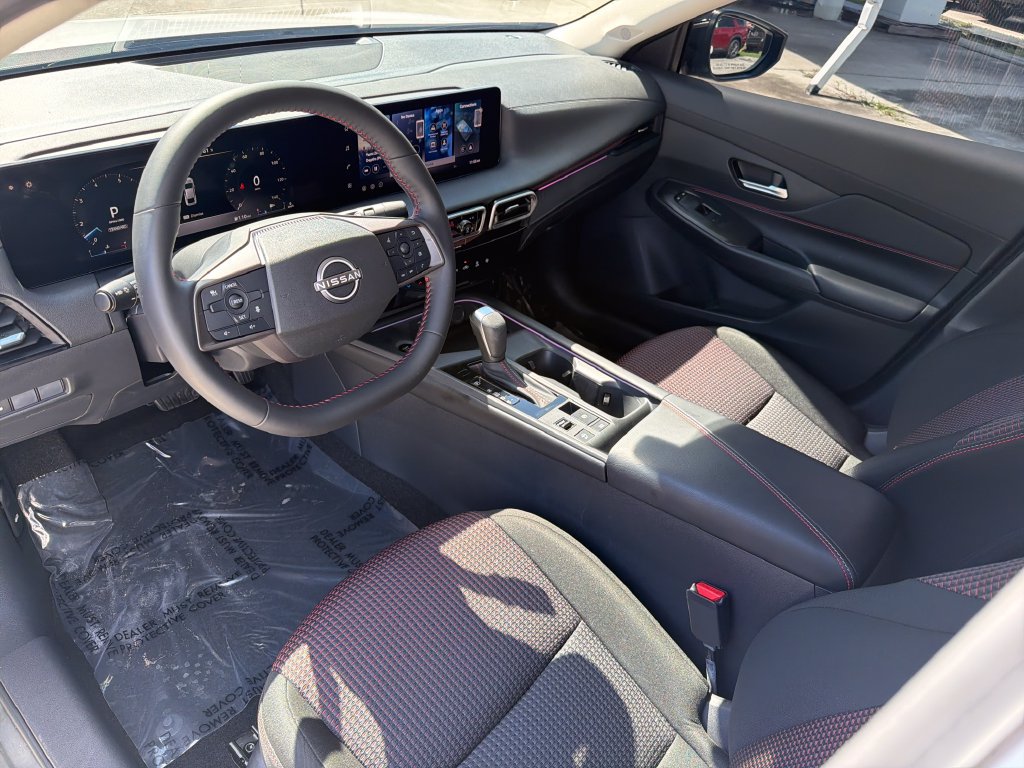 Used 2026 Nissan Sentra SR w/ Floor Mat Package FWD image 14