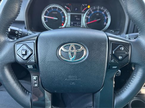 Used 2019 Toyota 4Runner TRD Off-Road image 16