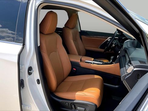 Used 2022 Lexus RX 350L FWD w/ Premium Package image 9