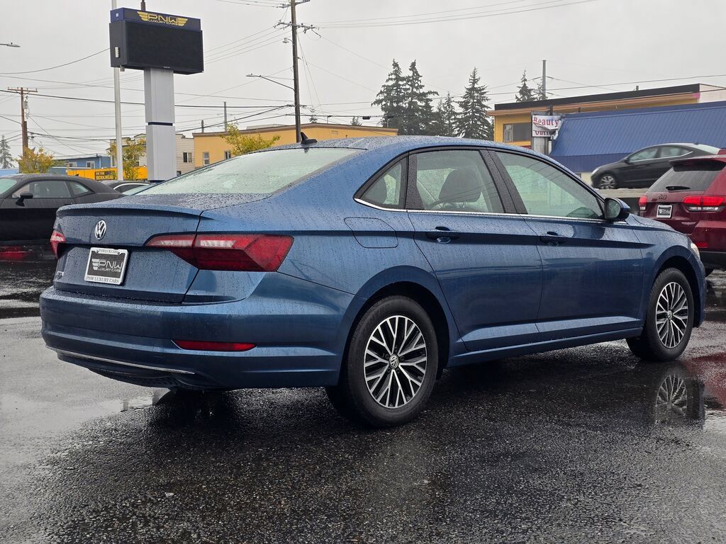 Used 2021 Volkswagen Jetta SE w/ SE Cold Weather Package FWD image 6
