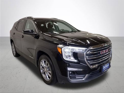 Used 2022 GMC Terrain SLT w/ Infotainment Package II AWD/4WD image 4