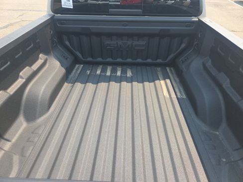 Used 2026 GMC Canyon Denali AWD/4WD image 8