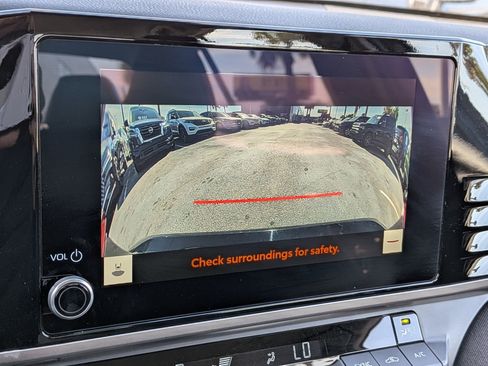 Used 2025 Toyota Camry LE image 22