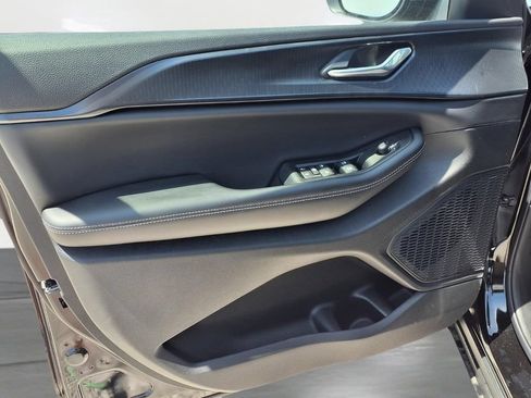 New 2026 Jeep Grand Cherokee L 4WD image 15