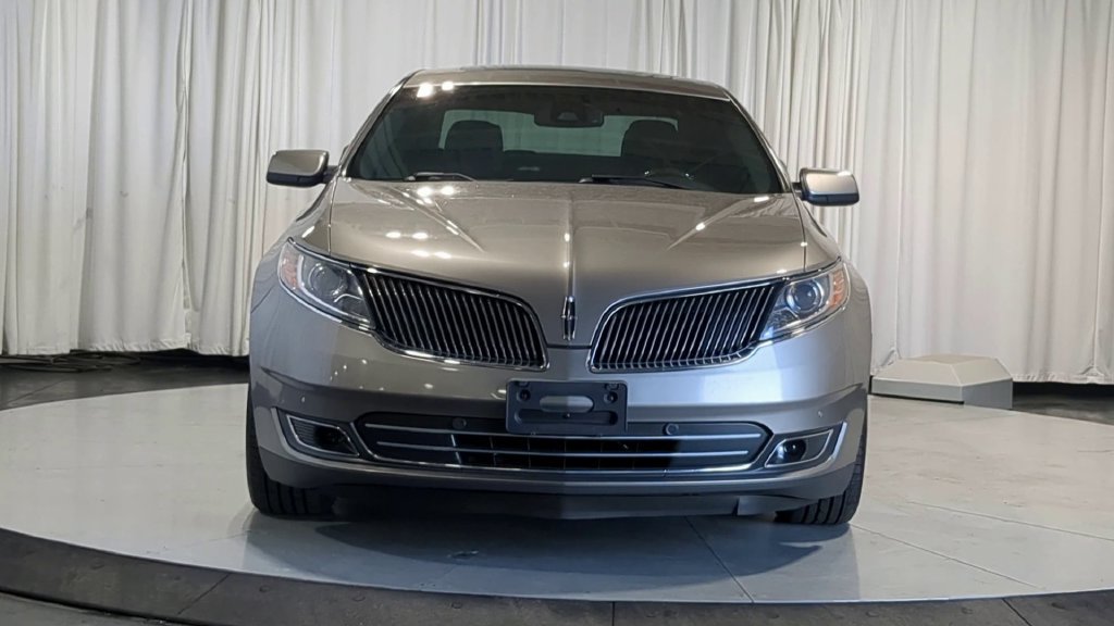 Used 2015 Lincoln MKS AWD w/ Equipment Group 201A image 3