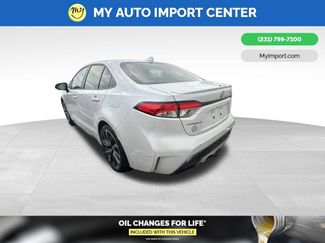 Used 2022 Toyota Corolla SE w/ SE Premium Package FWD video 4