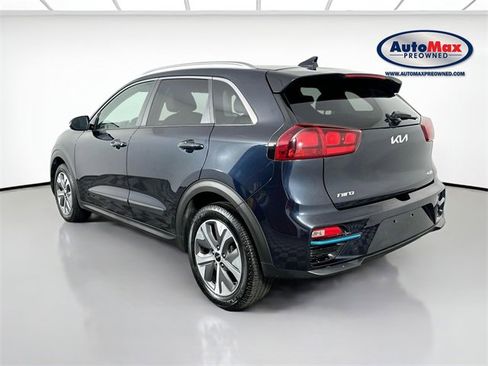 Used 2022 Kia Niro EX w/ Cold Weather Package image 5