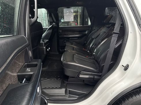 Used 2021 Ford Expedition Limited image 30