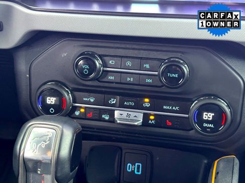 Used 2023 Ford Bronco Badlands image 28