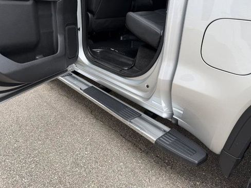 Certified 2022 GMC Sierra 1500 SLT AWD/4WD image 11