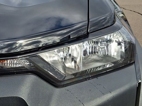 Used 2024 Chevrolet Colorado Trail Boss w/ Technology Package image 9