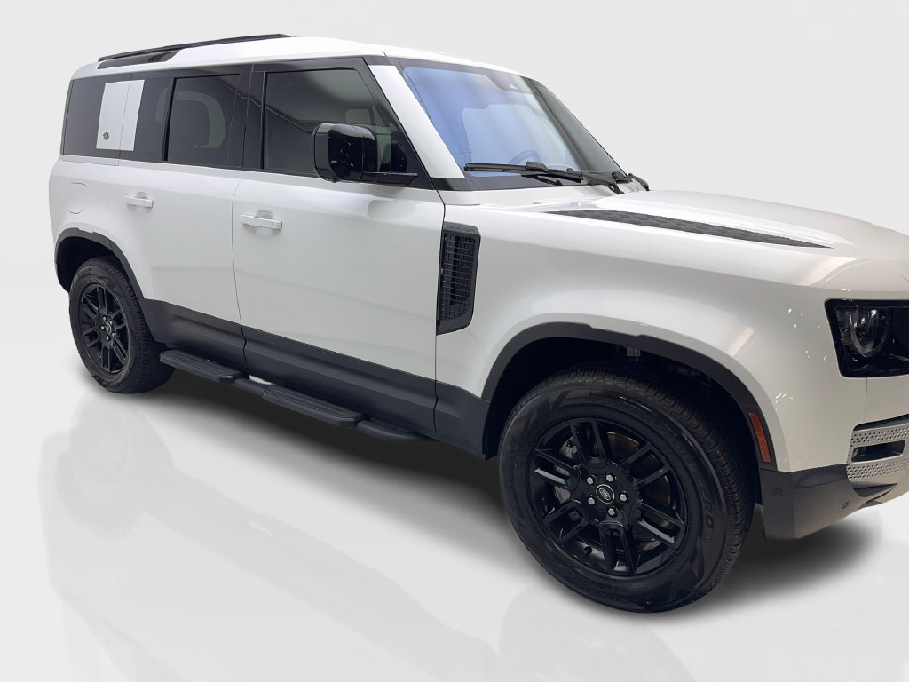 Used 2022 Land Rover Defender 110 SE AWD/4WD image 14