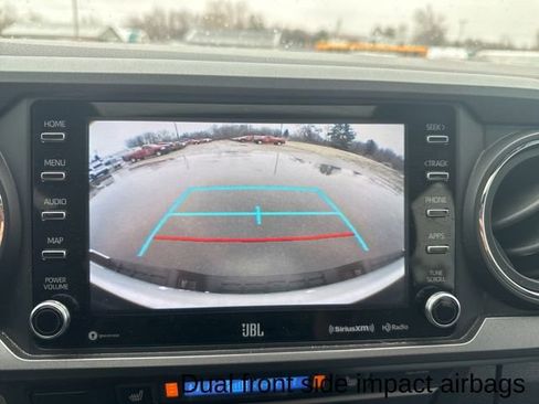 Used 2020 Toyota Tacoma TRD Off-Road w/ TRD Premium Off Road Package image 29