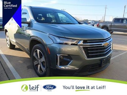 Used 2022 Chevrolet Traverse LT w/ LT Premium Package