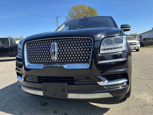 Used 2019 Lincoln Navigator L Reserve image 11
