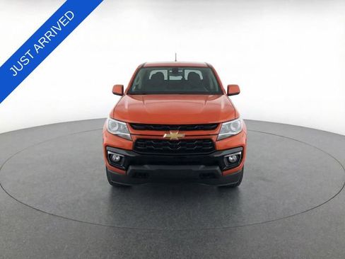 Used 2022 Chevrolet Colorado LT w/ LT Convenience Package image 5
