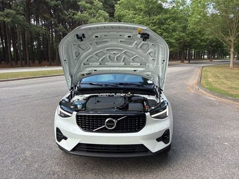New 2026 Volvo XC40 B5 Plus w/ Protection Package Premier AWD/4WD image 21