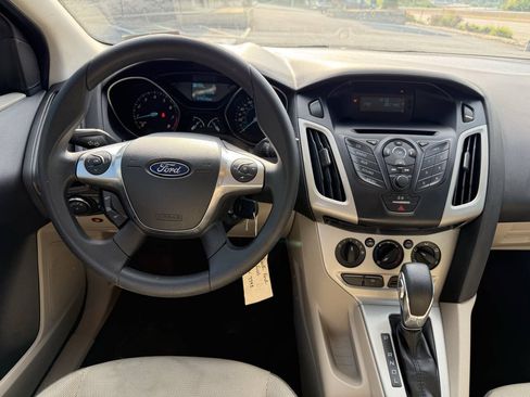 Used 2012 Ford Focus SE FWD image 14