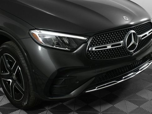 Used 2024 Mercedes-Benz GLC 300 image 34
