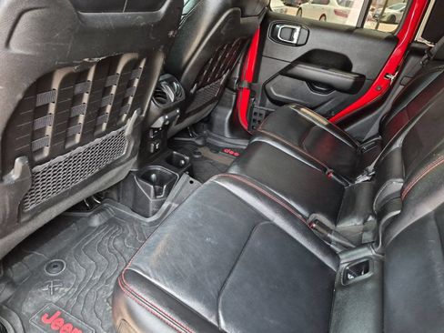 Used 2020 Jeep Gladiator Rubicon AWD/4WD image 11