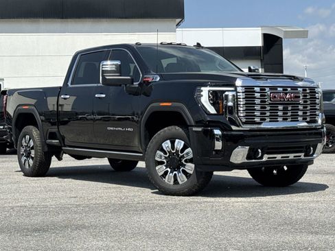 New 2026 GMC Sierra 2500 Denali w/ Denali Reserve Package AWD/4WD image 2