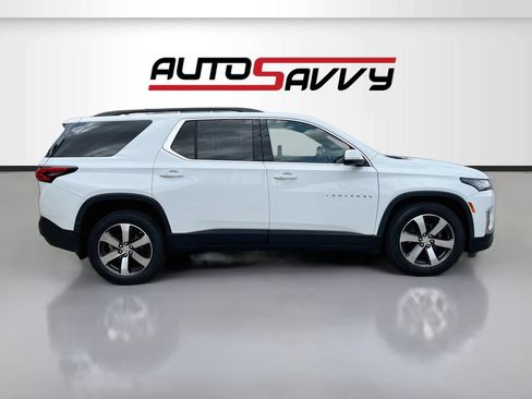 Used 2023 Chevrolet Traverse LT w/ LT Premium Package AWD/4WD image 8
