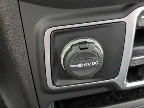 Used 2025 Jeep Wrangler Sport image 22