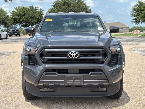 Used 2024 Toyota Tacoma SR RWD image 3