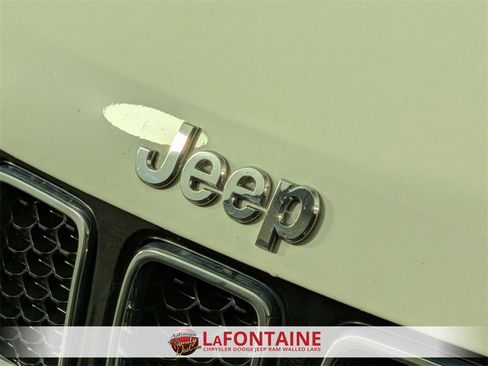Used 2020 Jeep Compass Latitude w/ Cold Weather Group image 9