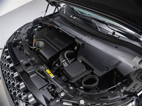 New 2026 Land Rover Discovery Sport Landmark AWD/4WD image 11