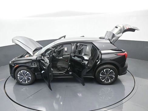 Used 2025 Chevrolet Blazer EV LT image 72