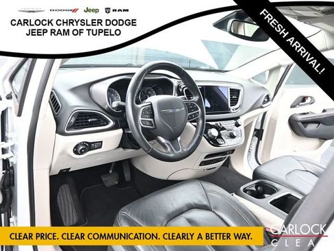 Used 2020 Chrysler Pacifica Touring-L Plus w/ Advanced Safetytec Group image 12