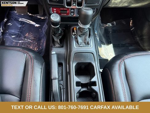 Used 2025 Jeep Gladiator Rubicon w/ Convenience Group AWD/4WD image 18