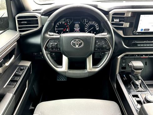 Used 2022 Toyota Tundra SR5 AWD/4WD image 16