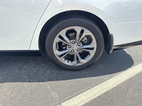 Certified 2024 Honda Accord EX-L image 11
