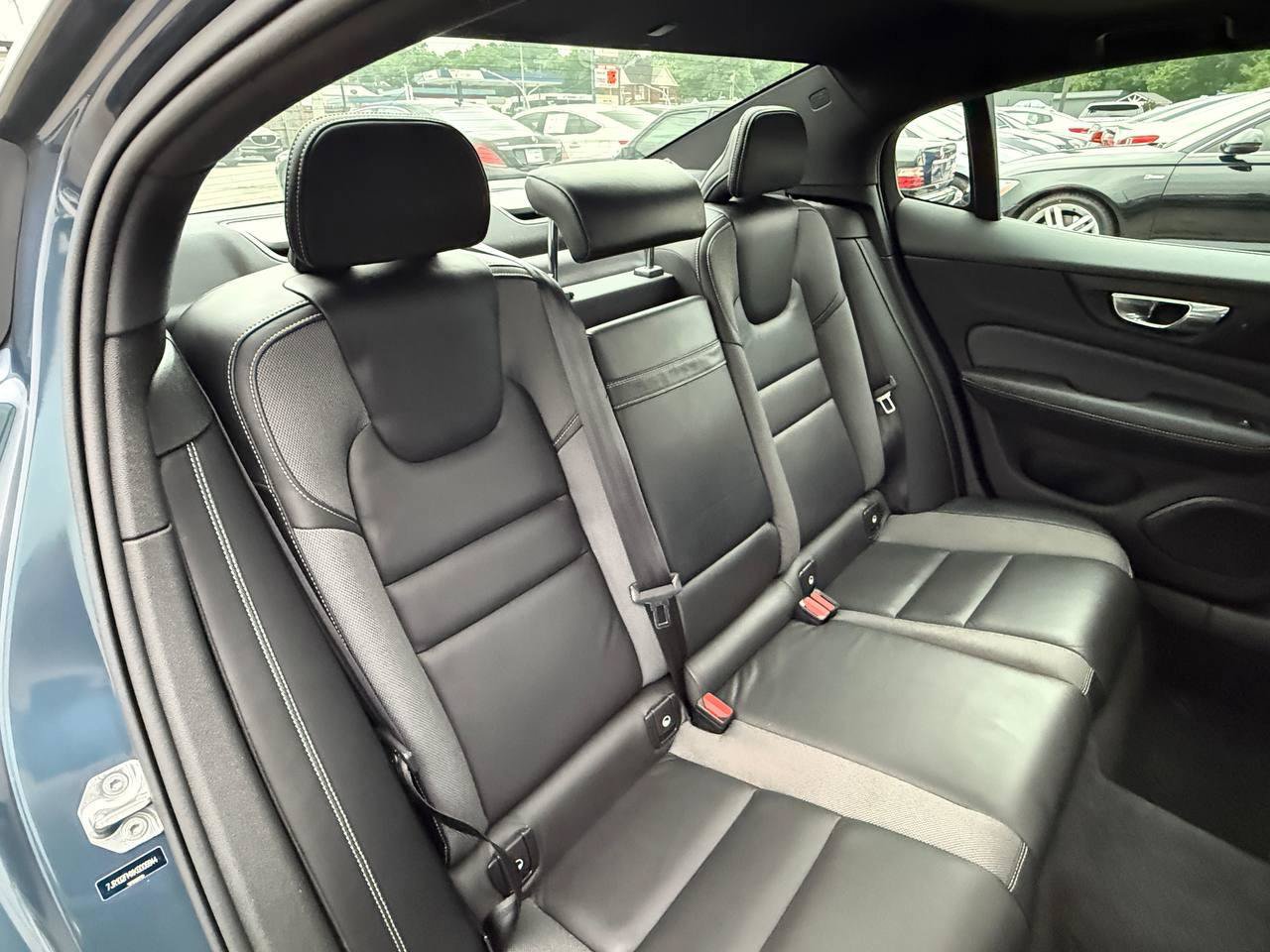 Used 2019 Volvo S60 T5 R-Design FWD image 29