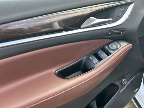 Used 2020 Buick Enclave Avenir w/ Avenir Technology Package AWD/4WD image 30
