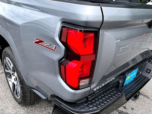 Used 2024 Chevrolet Colorado Z71 w/ Advanced Trailering Package AWD/4WD image 32