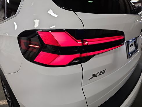 New 2026 BMW X5 xDrive40i image 36