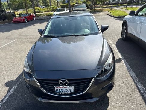 Used 2016 MAZDA MAZDA3 i Sport FWD image 1