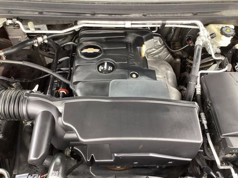 Used 2017 Chevrolet Colorado LT RWD image 30