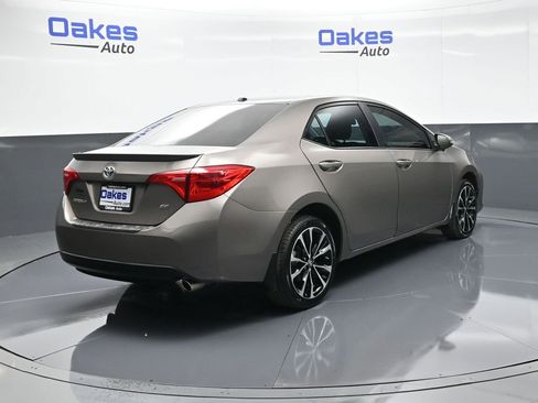Used 2018 Toyota Corolla SE image 7