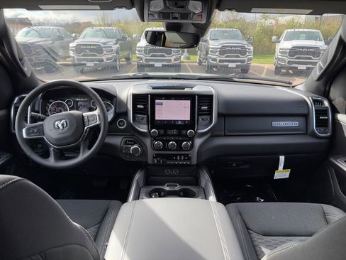 New 2026 RAM 1500 Big Horn AWD/4WD image 14
