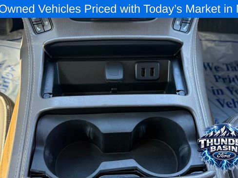 Used 2018 GMC Yukon XL Denali w/ Denali Ultimate Package AWD/4WD image 21