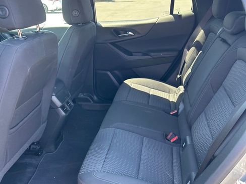 Used 2025 Chevrolet Equinox LT image 9