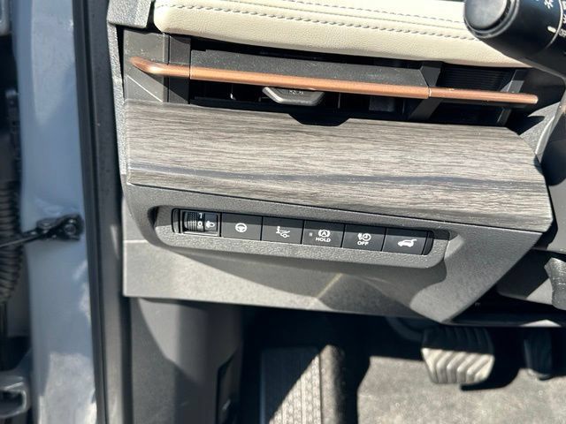 Certified 2024 Nissan Ariya AWD image 20