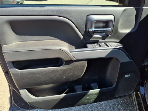 Used 2017 Chevrolet Silverado 1500 LT w/ Midnight Edition AWD/4WD image 12