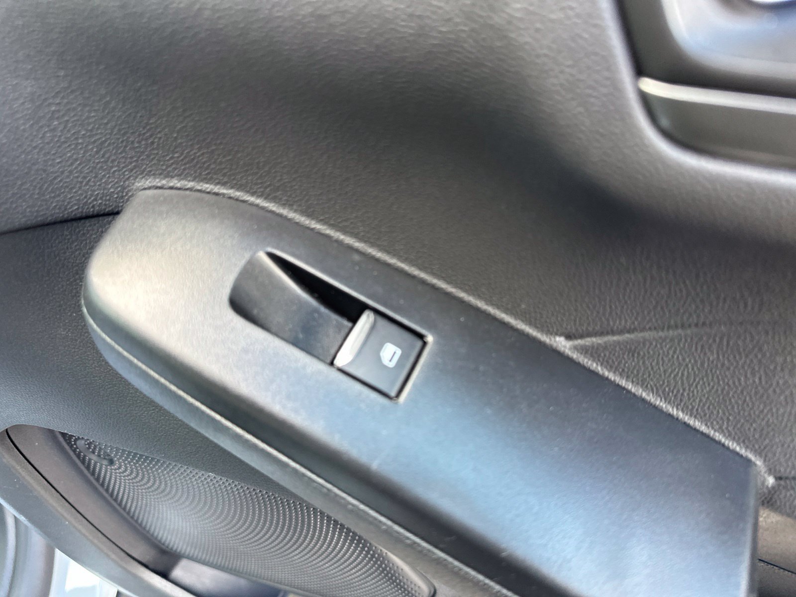 Used 2025 Ford Escape Active AWD/4WD image 43
