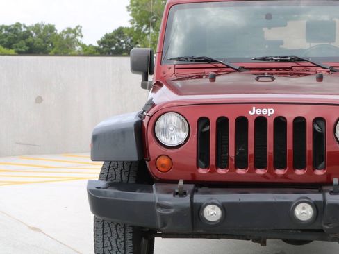Used 2010 Jeep Wrangler Rubicon w/ PWR Convenience Group AWD/4WD image 20
