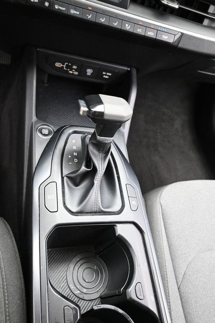 Used 2025 Kia K4 FWD image 25